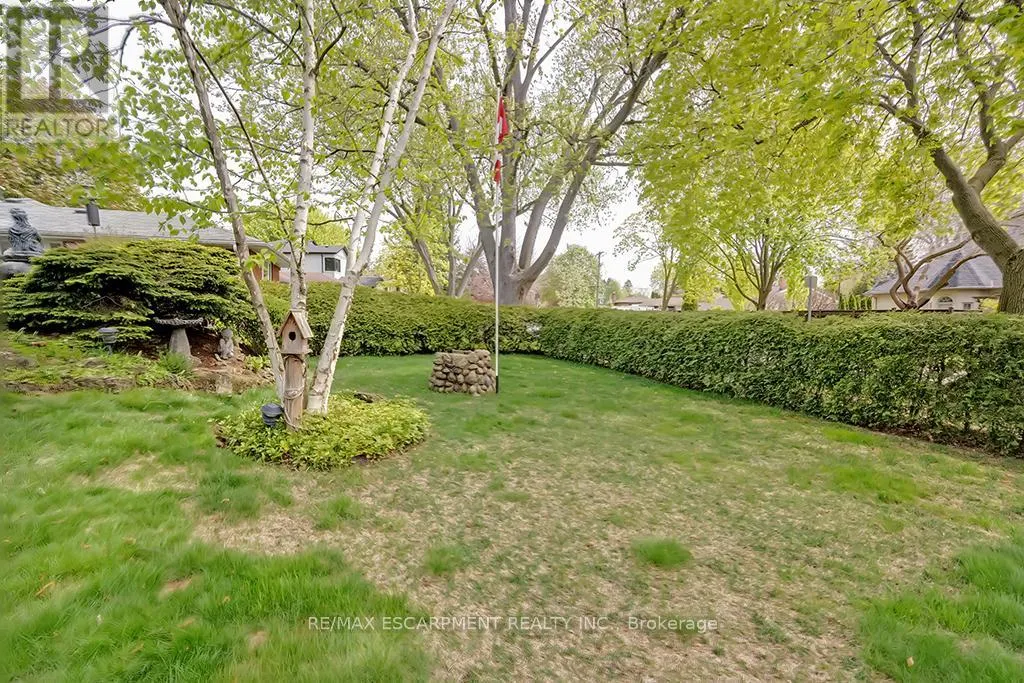 327 STRATHCONA DRIVE