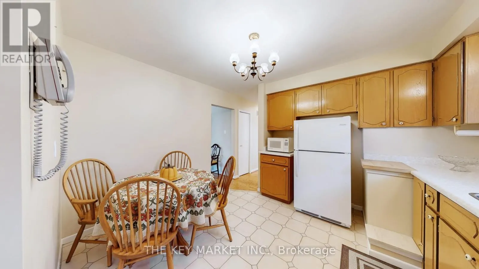 1277 TYNEBURN CRESCENT