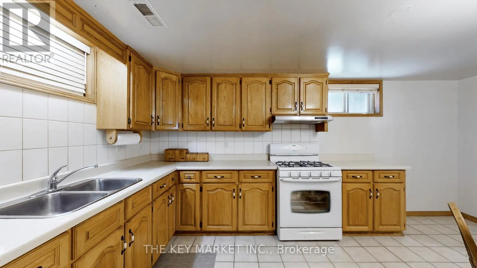 1277 TYNEBURN CRESCENT