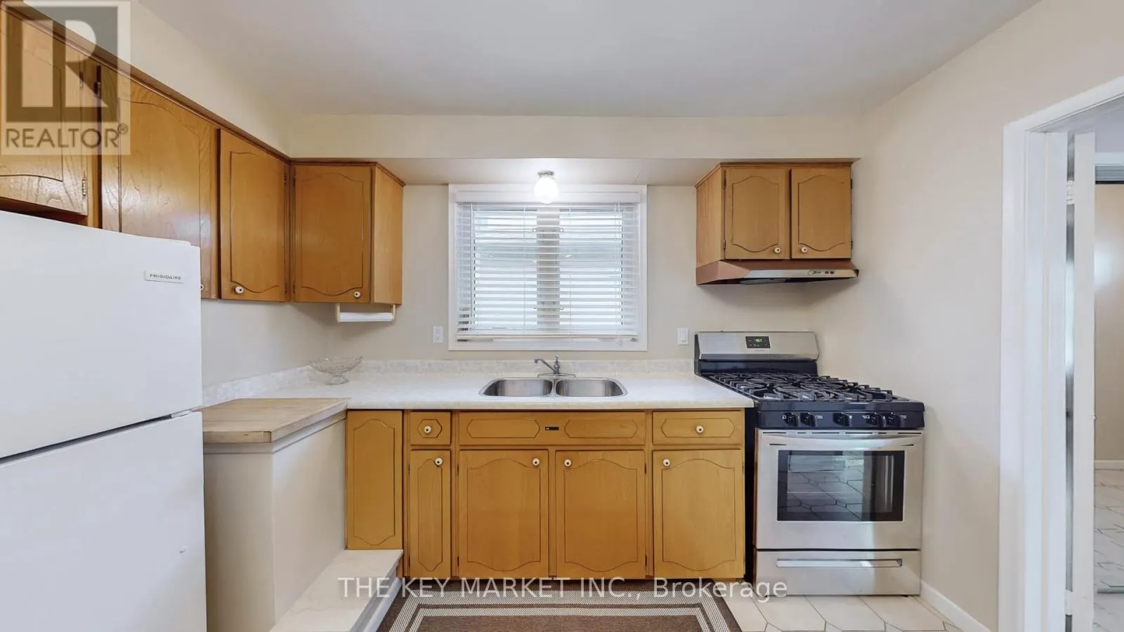 1277 TYNEBURN CRESCENT