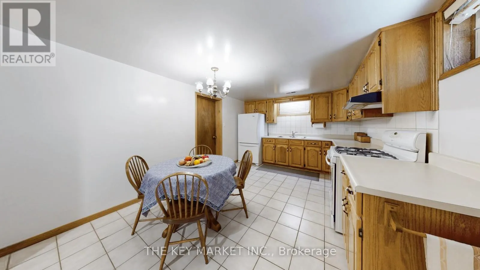 1277 TYNEBURN CRESCENT