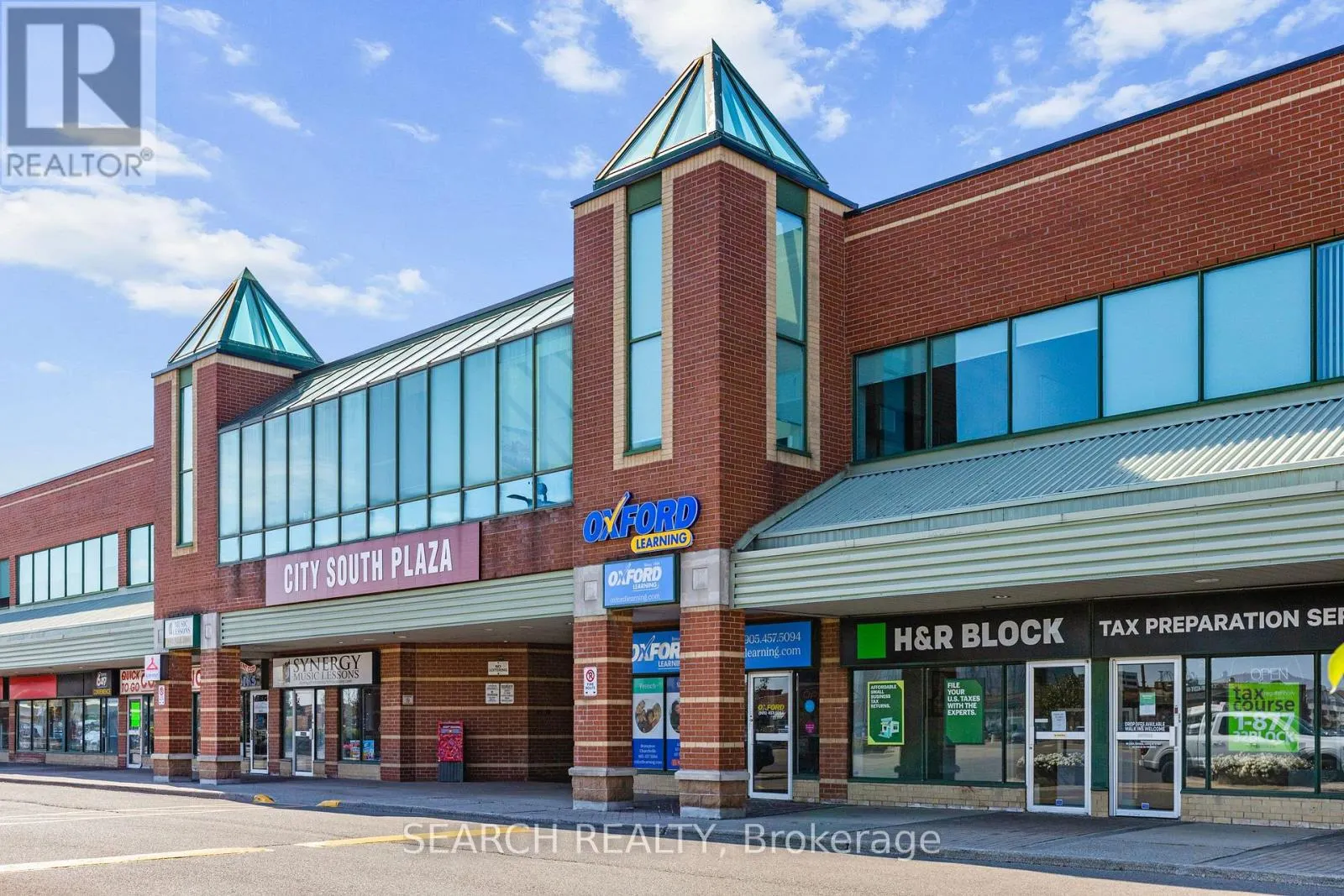 304 - 7700 HURONTARIO STREET