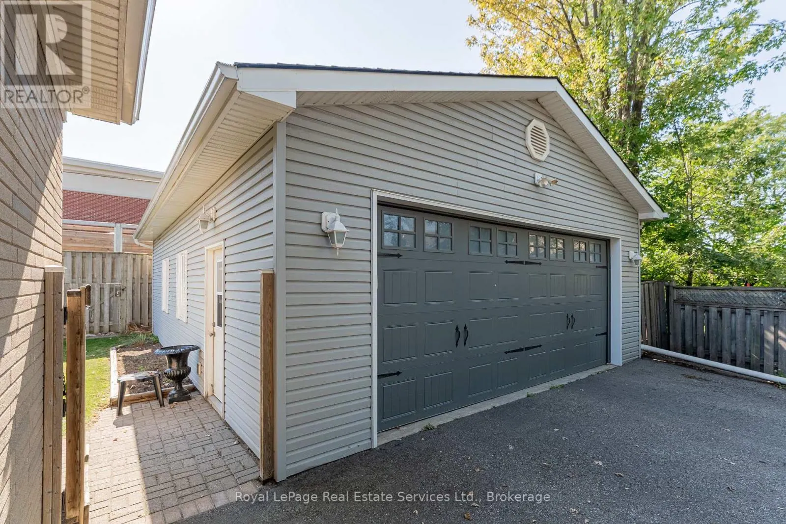 458 KINGSLEIGH COURT