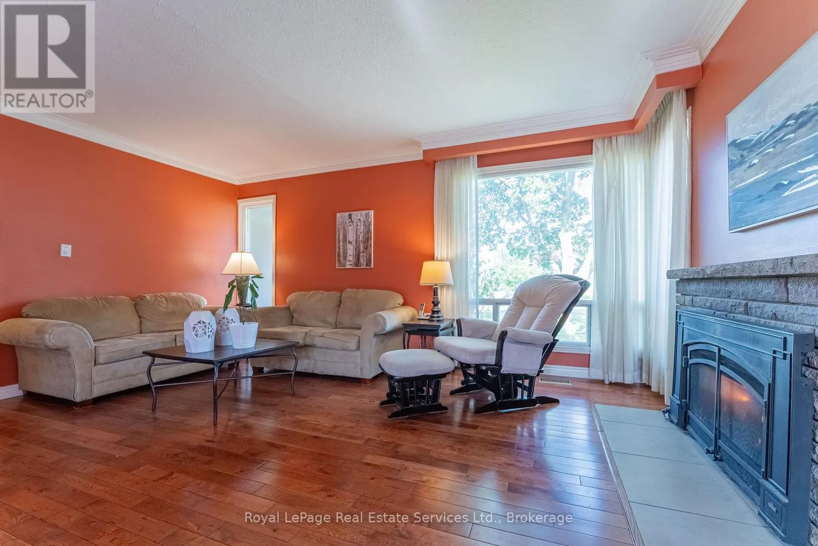 458 KINGSLEIGH COURT