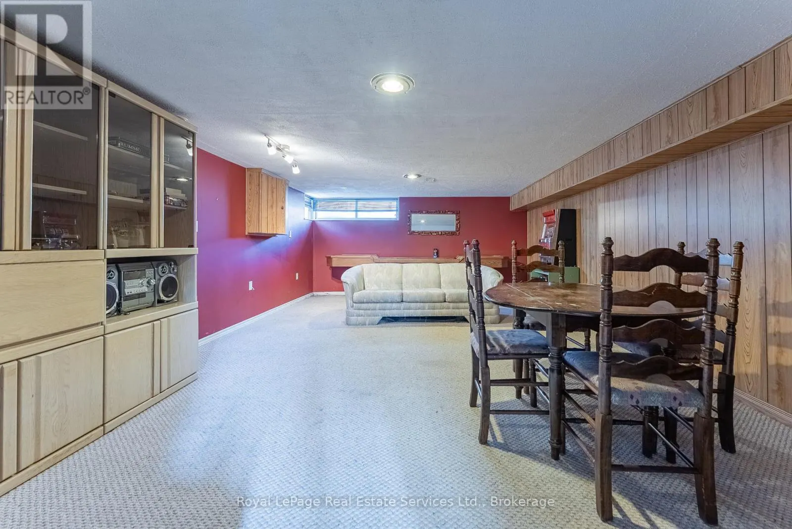 458 KINGSLEIGH COURT
