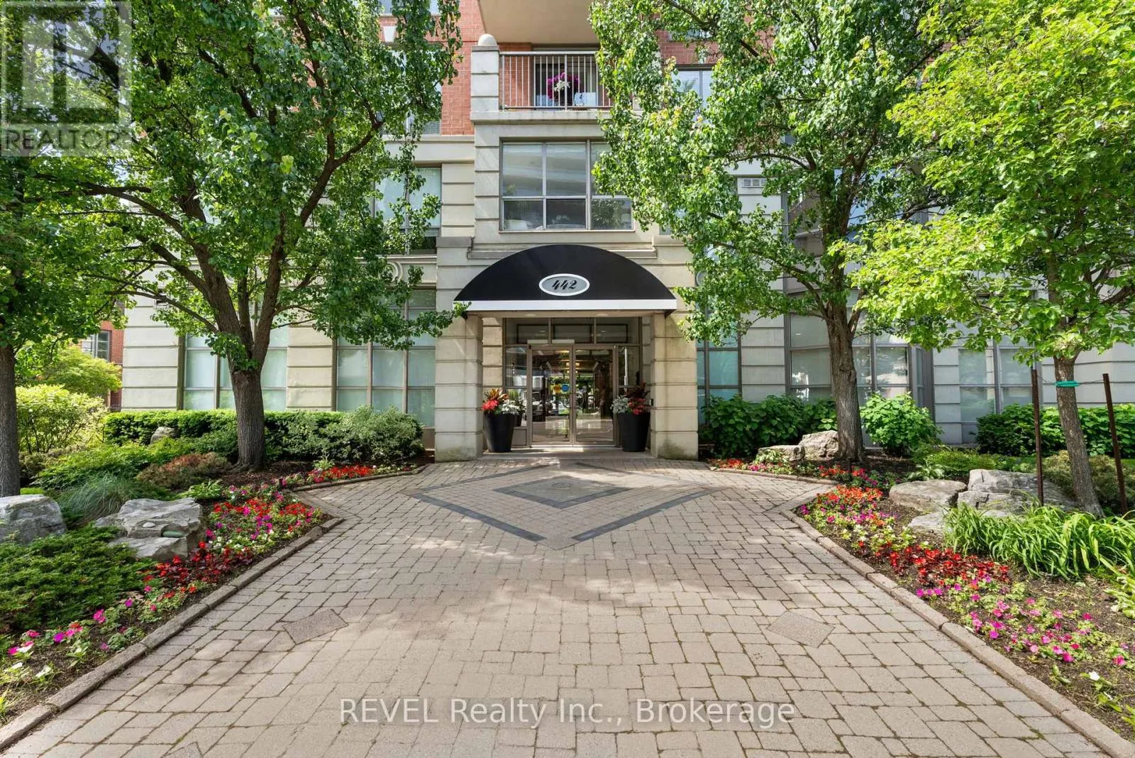 905 - 442 MAPLE AVENUE, #905