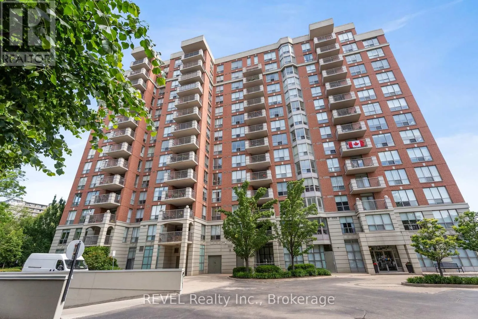 905 - 442 MAPLE AVENUE, #905