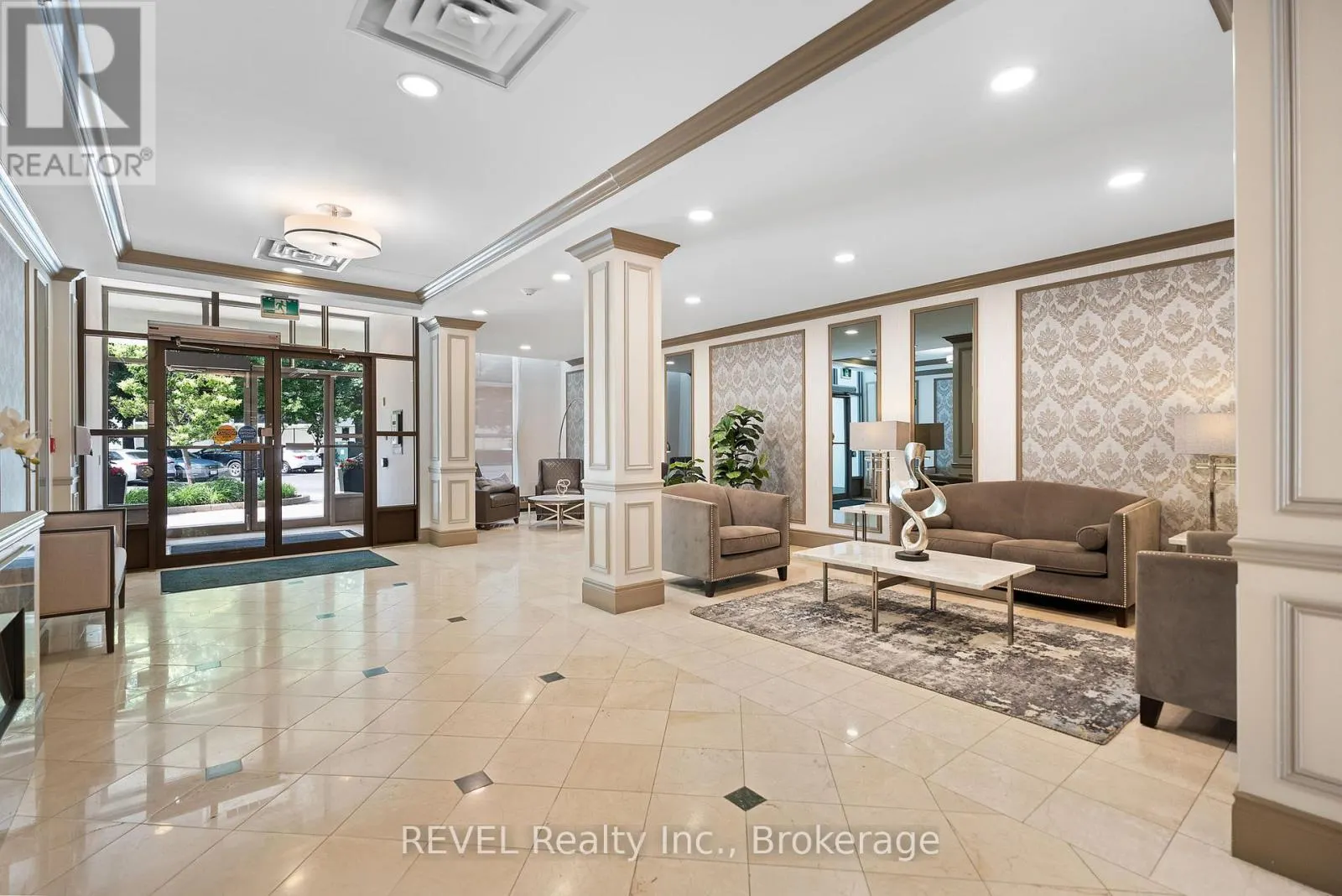 905 - 442 MAPLE AVENUE, #905