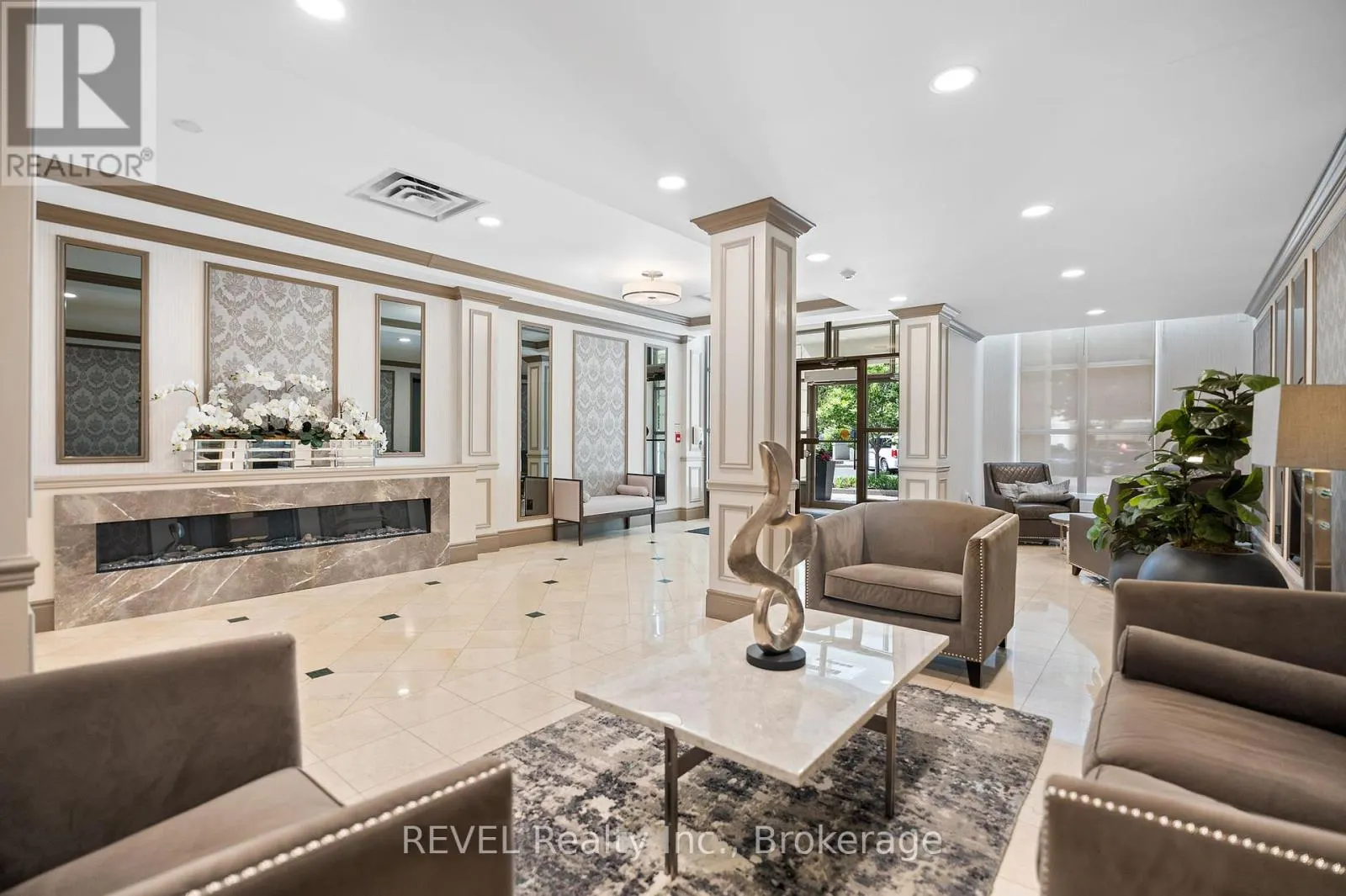 905 - 442 MAPLE AVENUE, #905