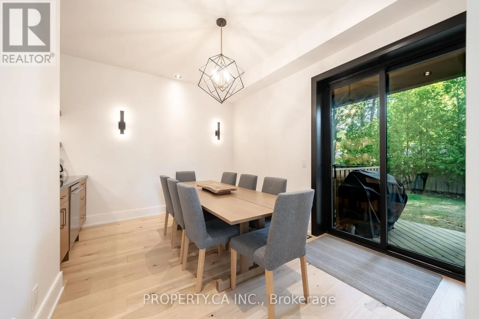 58 FARNINGHAM CRESCENT