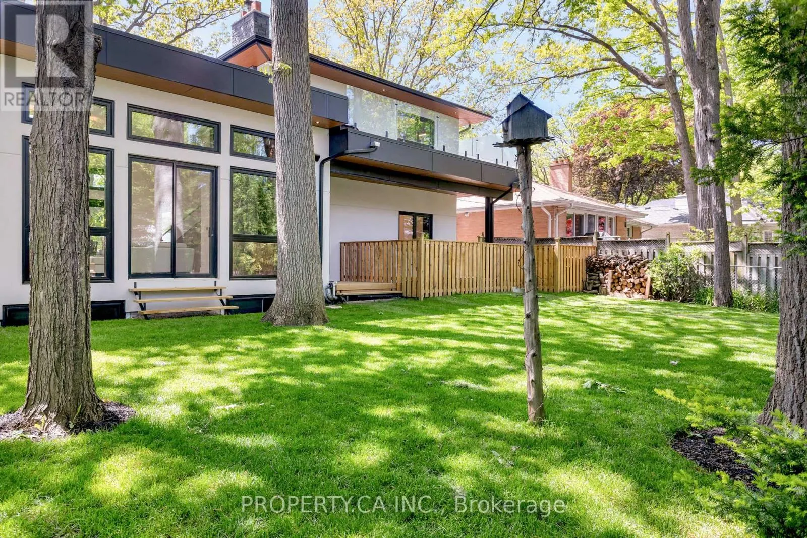 58 FARNINGHAM CRESCENT