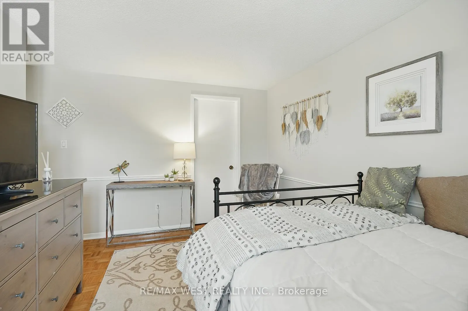 3060 ILOMAR COURT