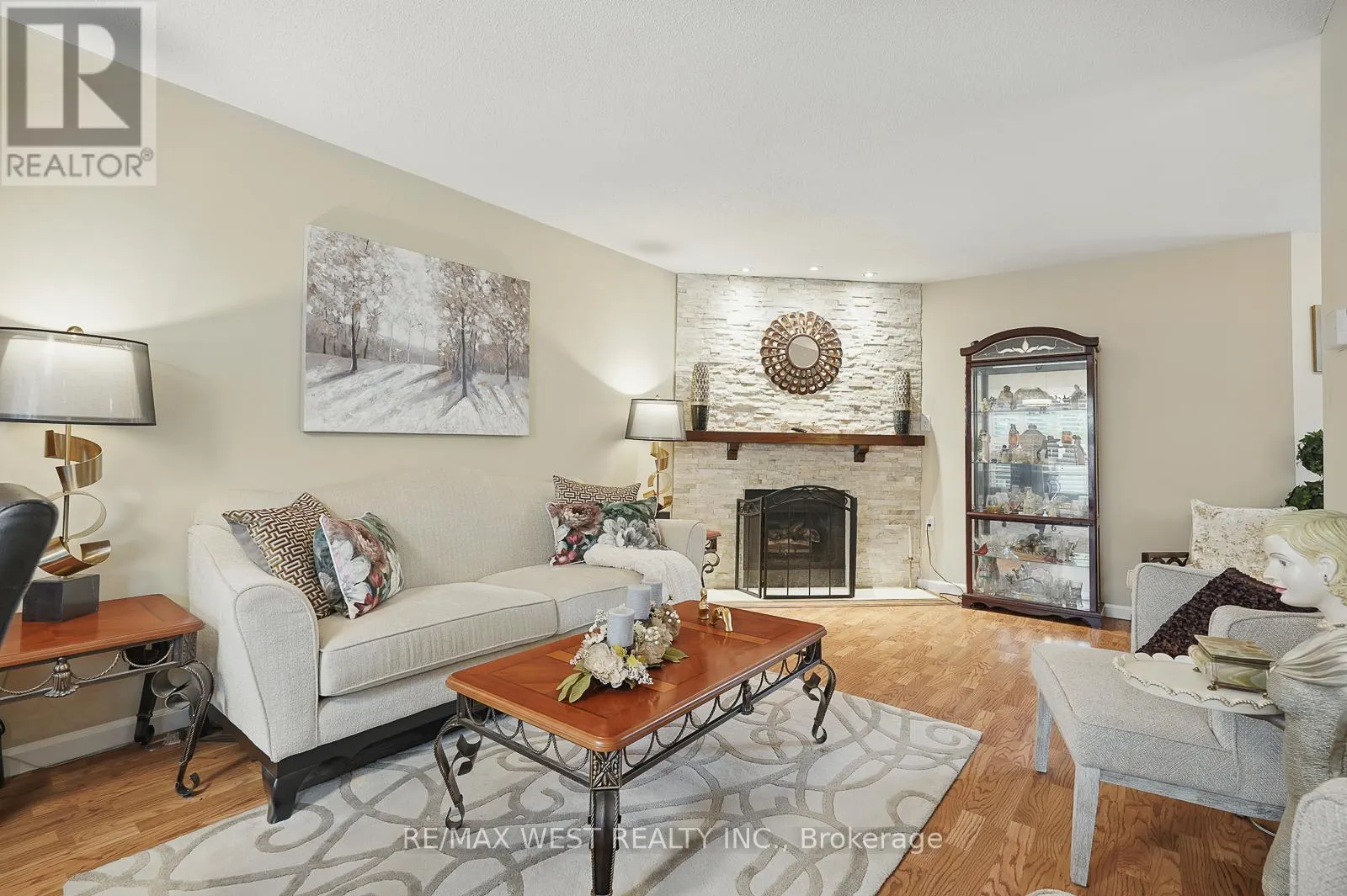 3060 ILOMAR COURT