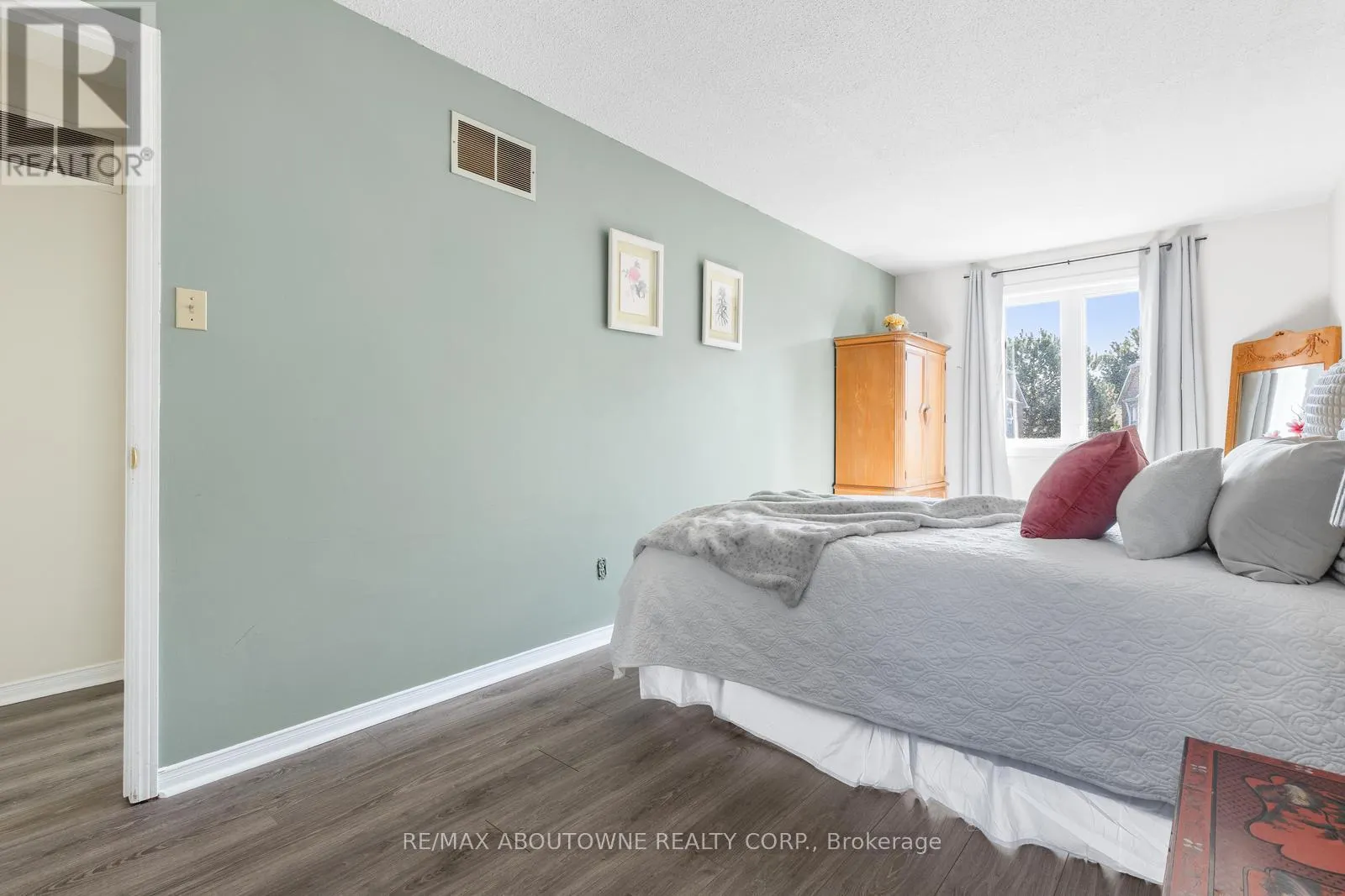 78 - 2205 SOUTH MILLWAY