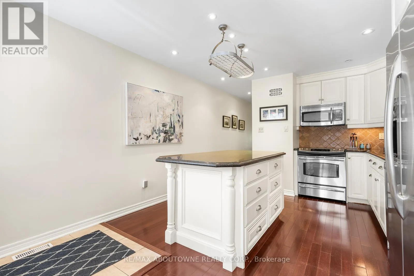 78 - 2205 SOUTH MILLWAY