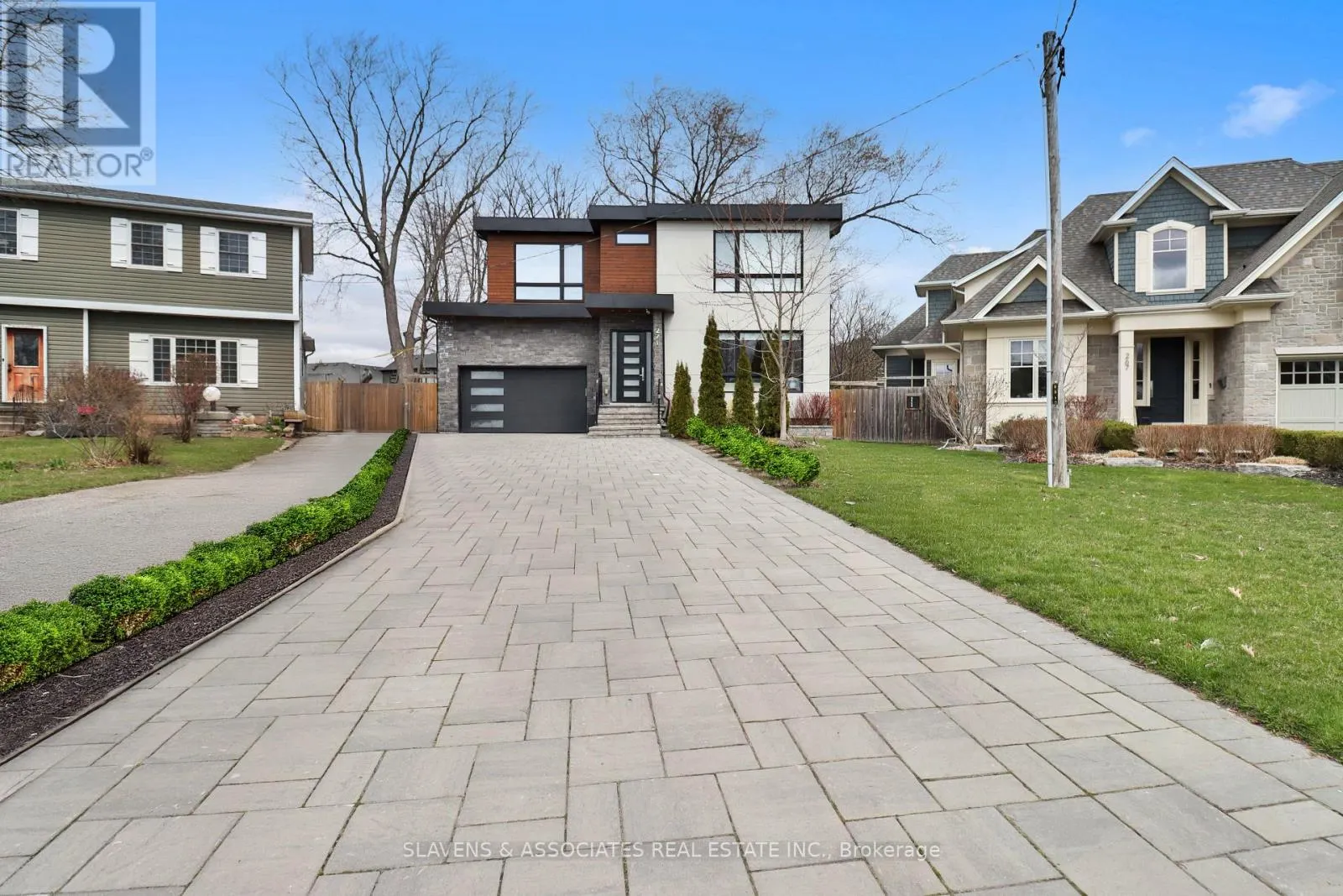 271 JENNINGS CRESCENT
