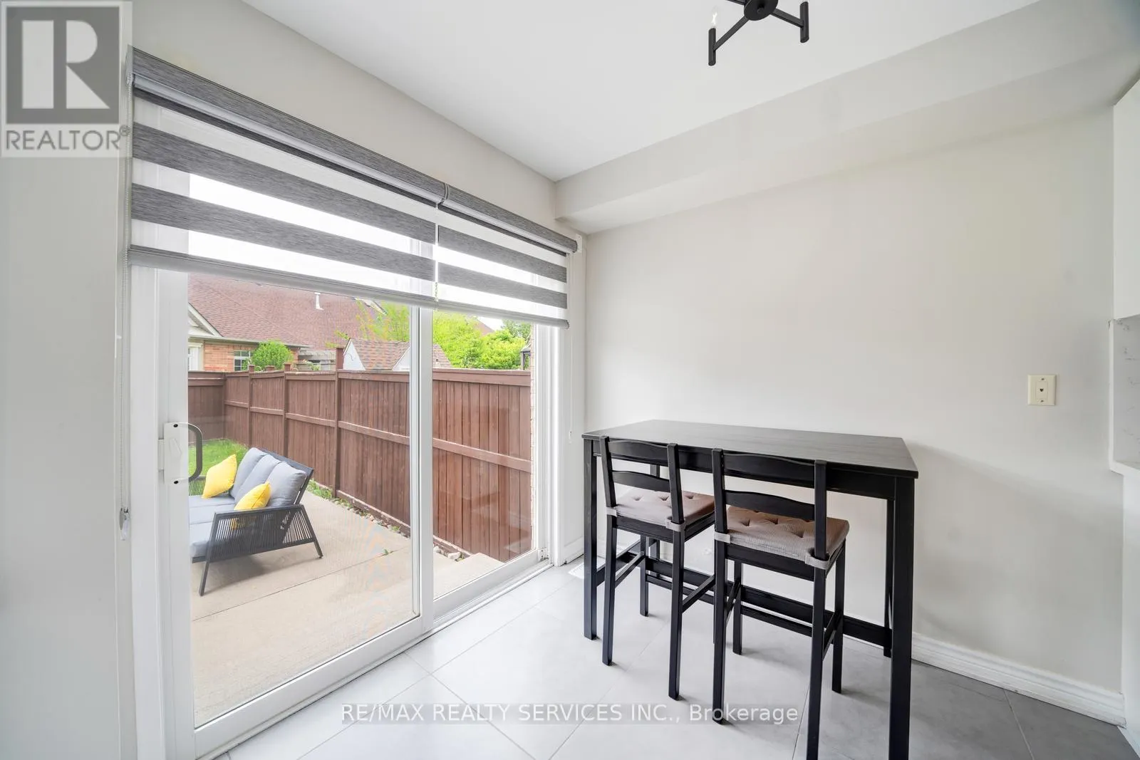 49 WOODCOTE CRESCENT