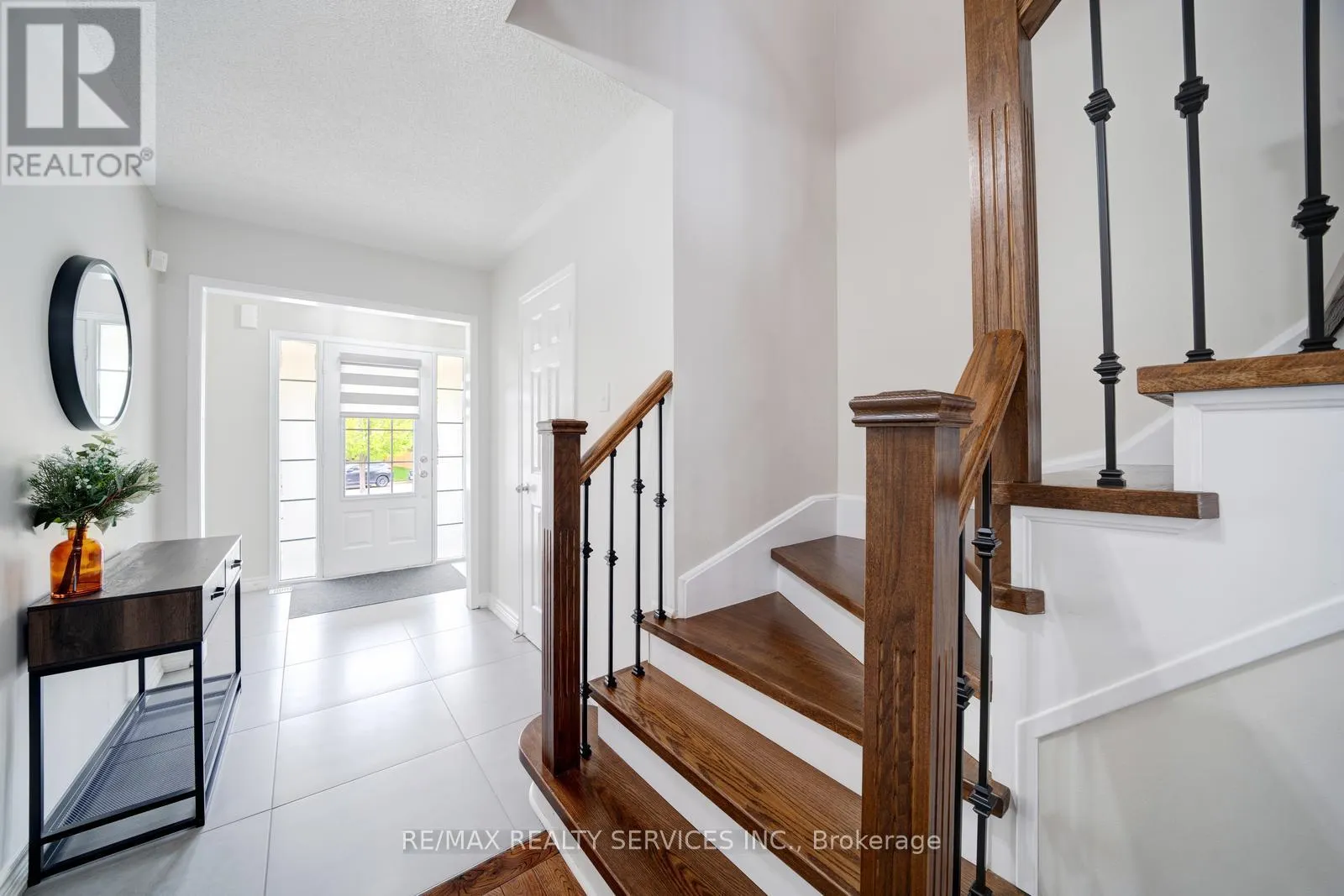 49 WOODCOTE CRESCENT
