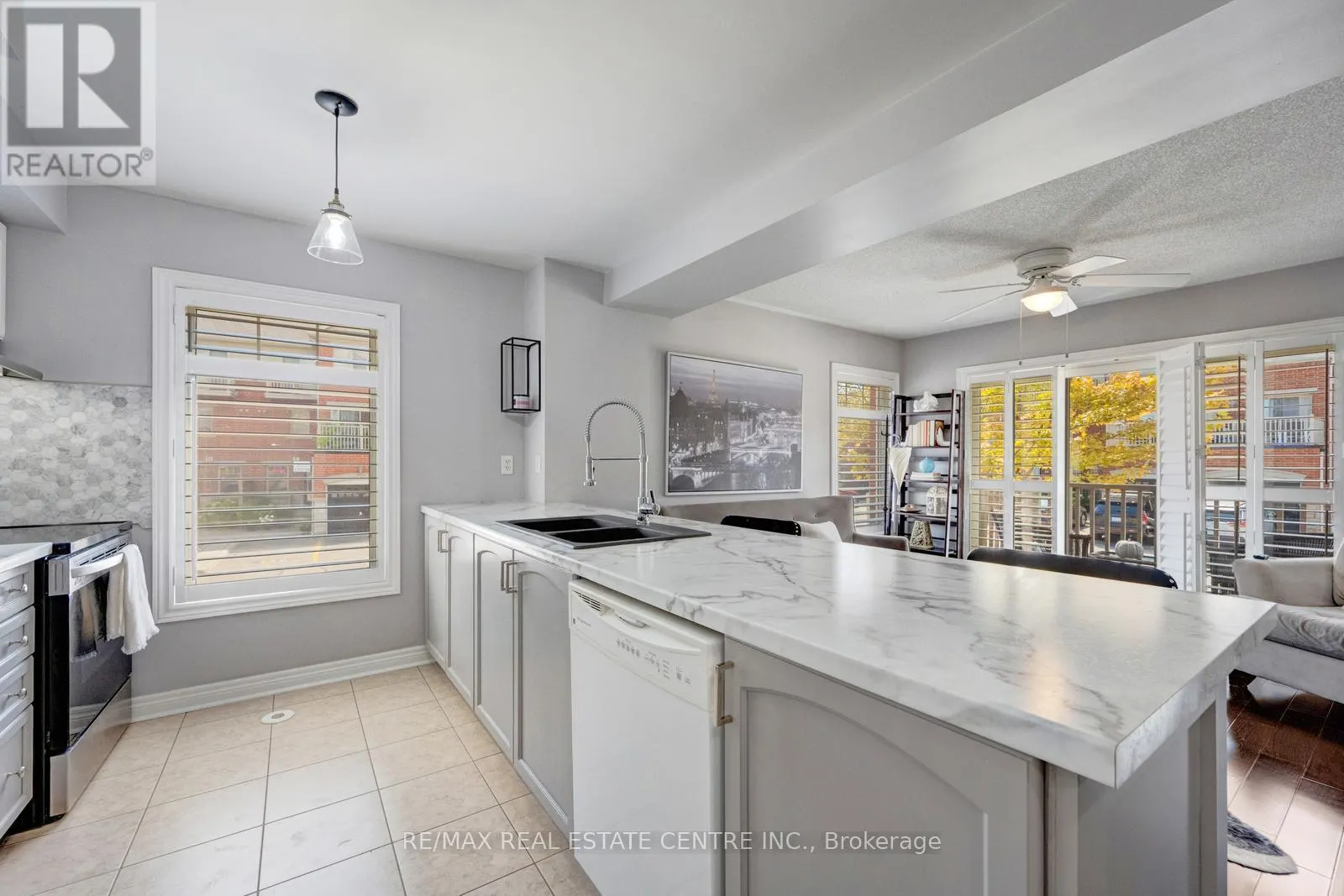 11 - 3250 BENTLEY DRIVE