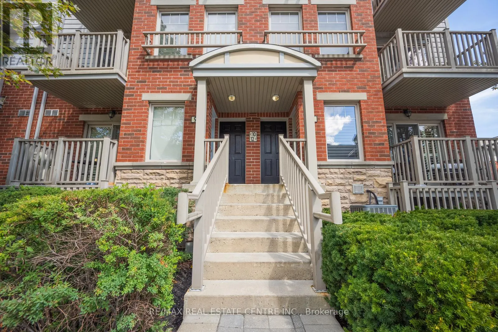 11 - 3250 BENTLEY DRIVE