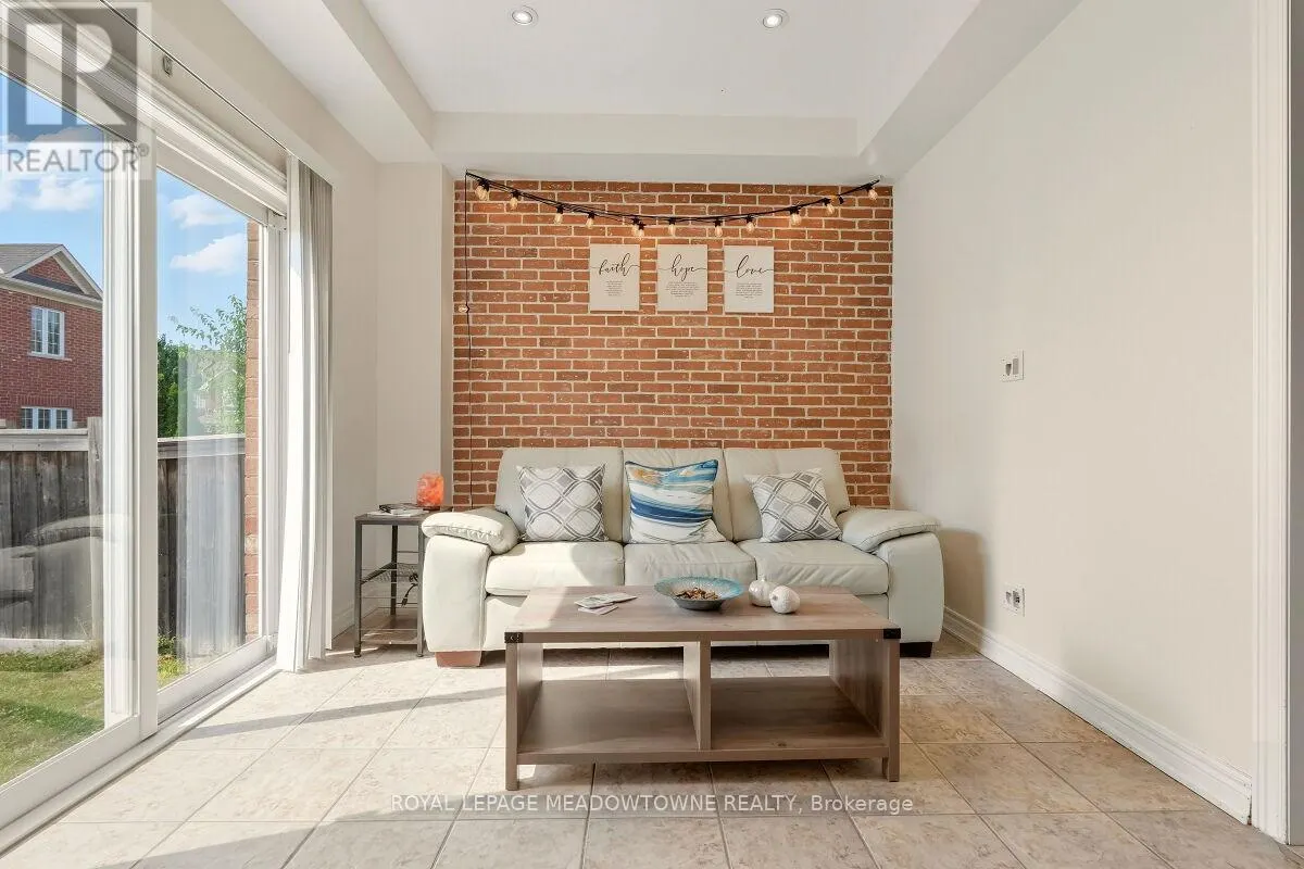 304 TEETZEL DRIVE