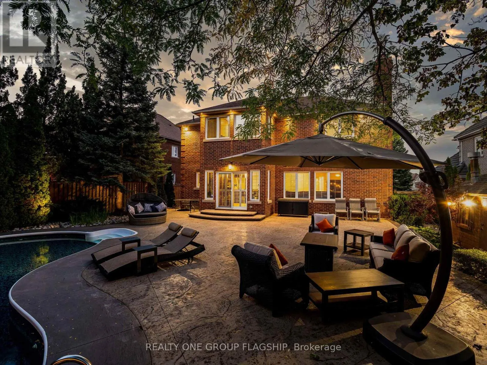 5290 HILTON COURT