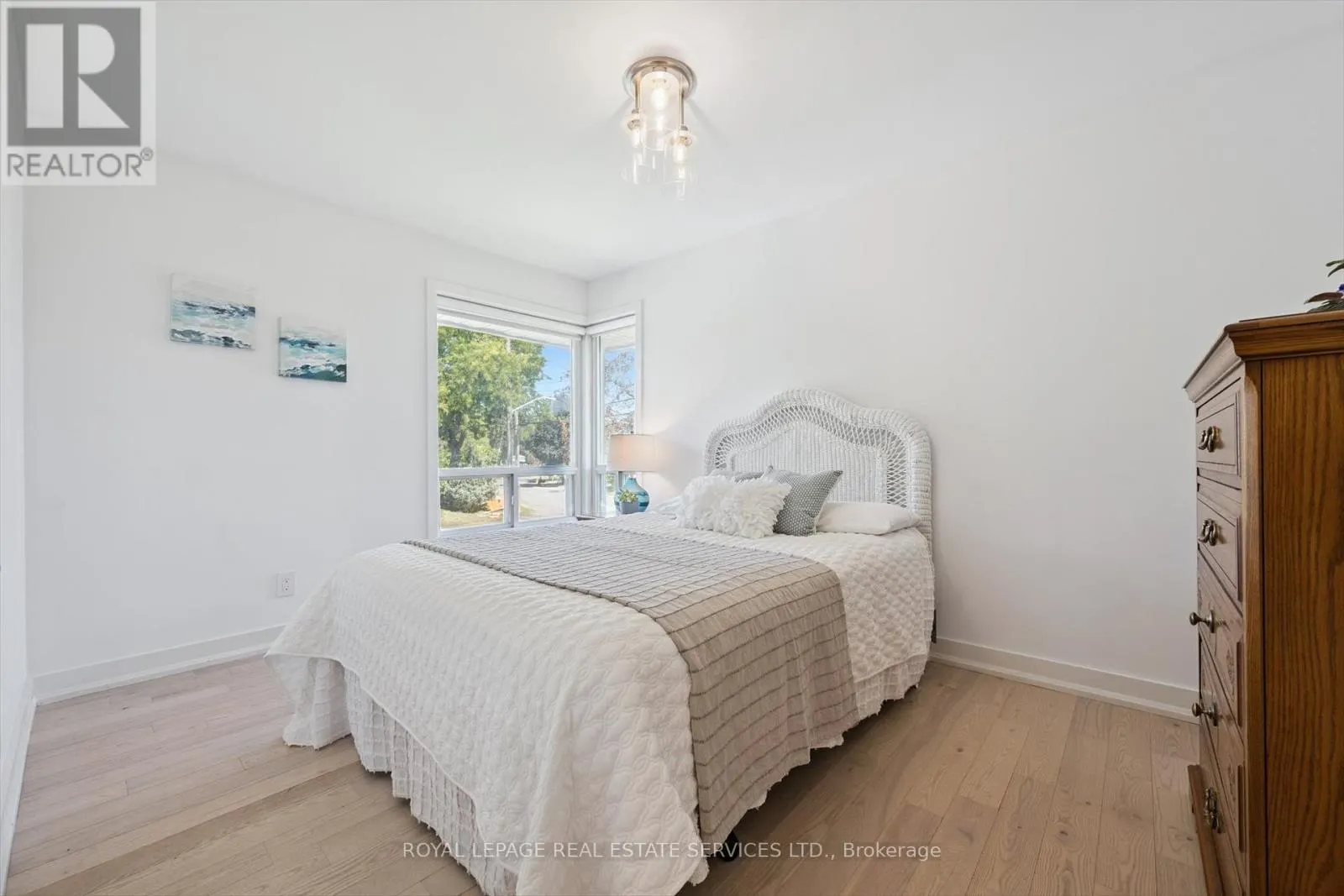 1 HILLAVON DRIVE