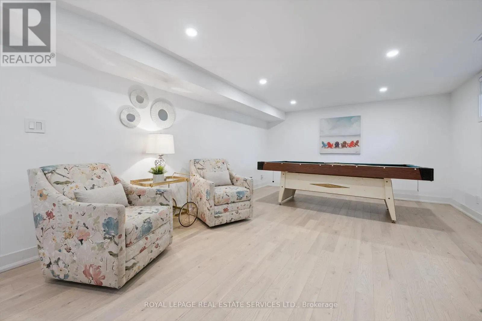 1 HILLAVON DRIVE