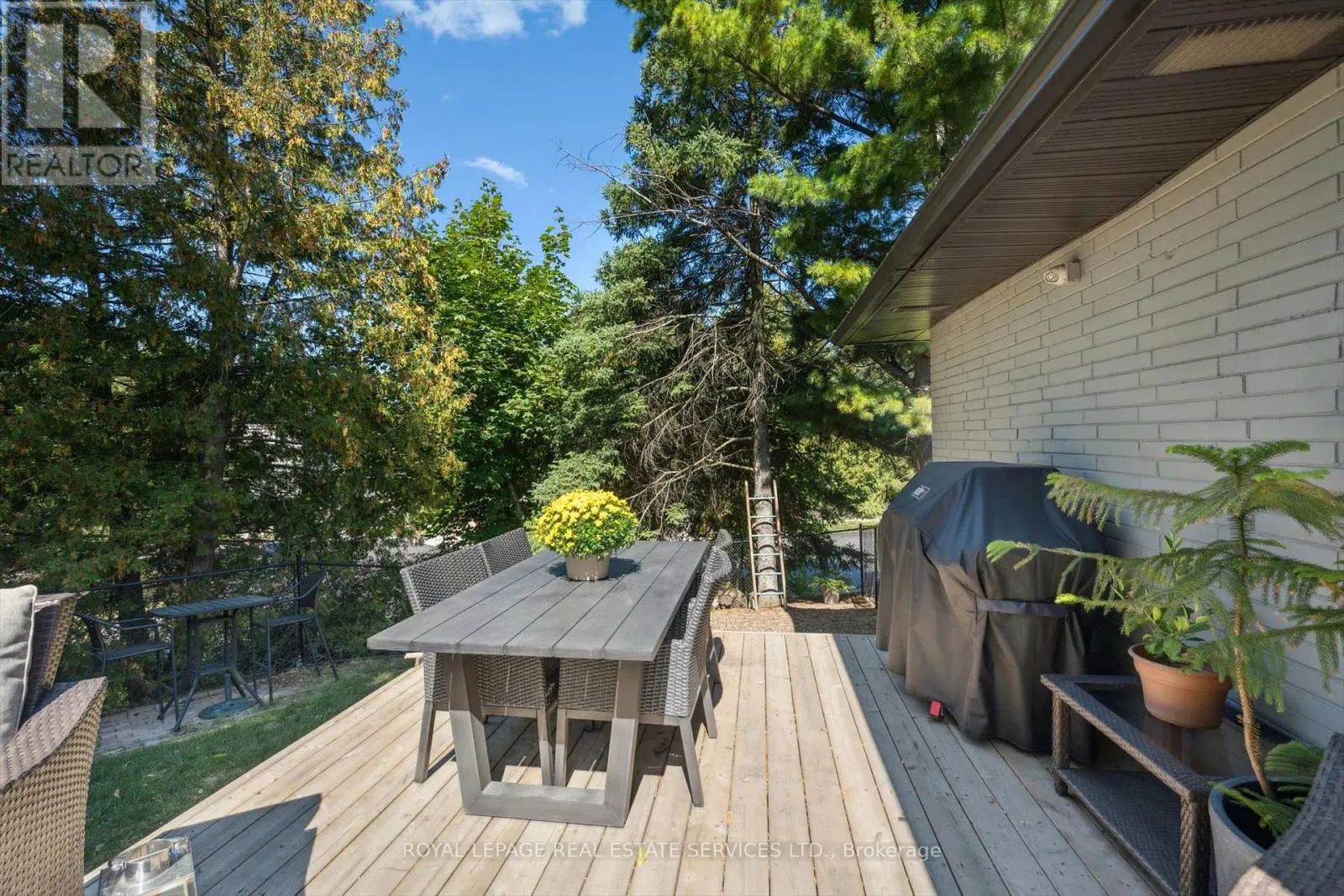 1 HILLAVON DRIVE