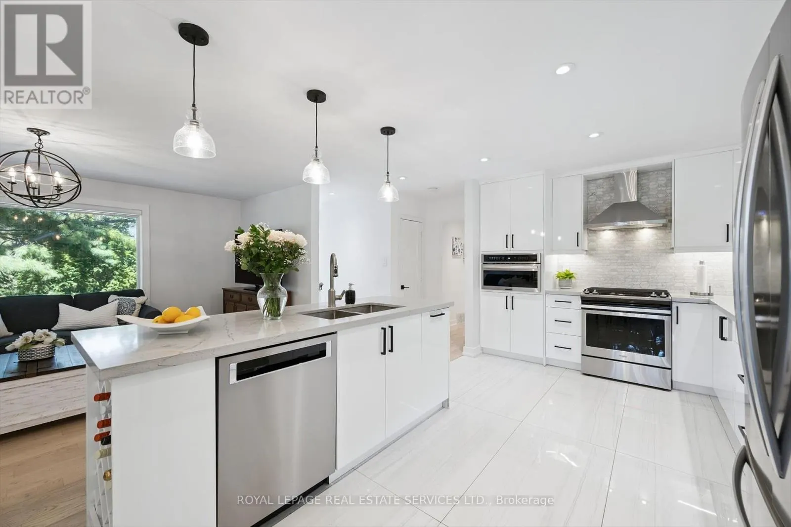 1 HILLAVON DRIVE