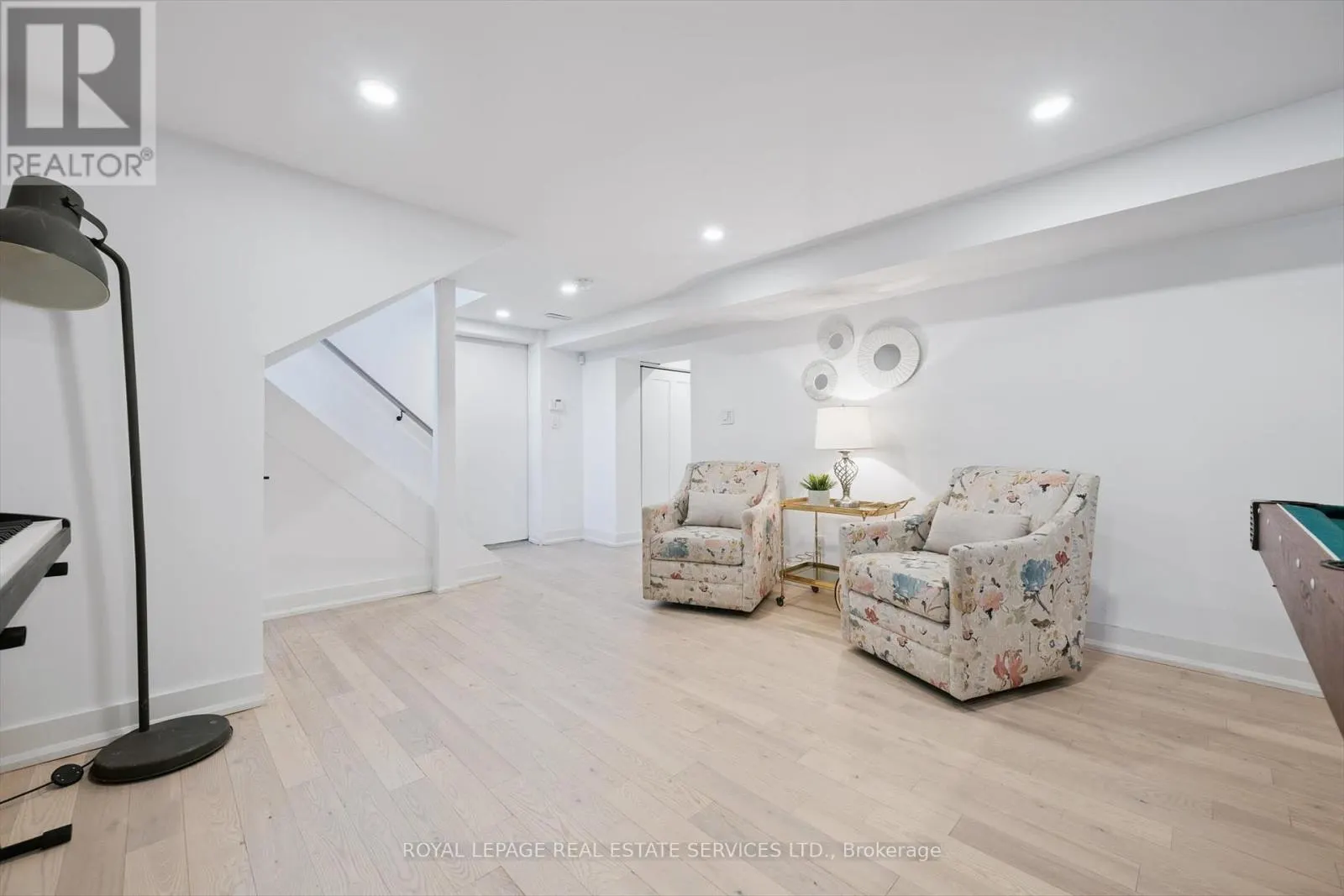 1 HILLAVON DRIVE