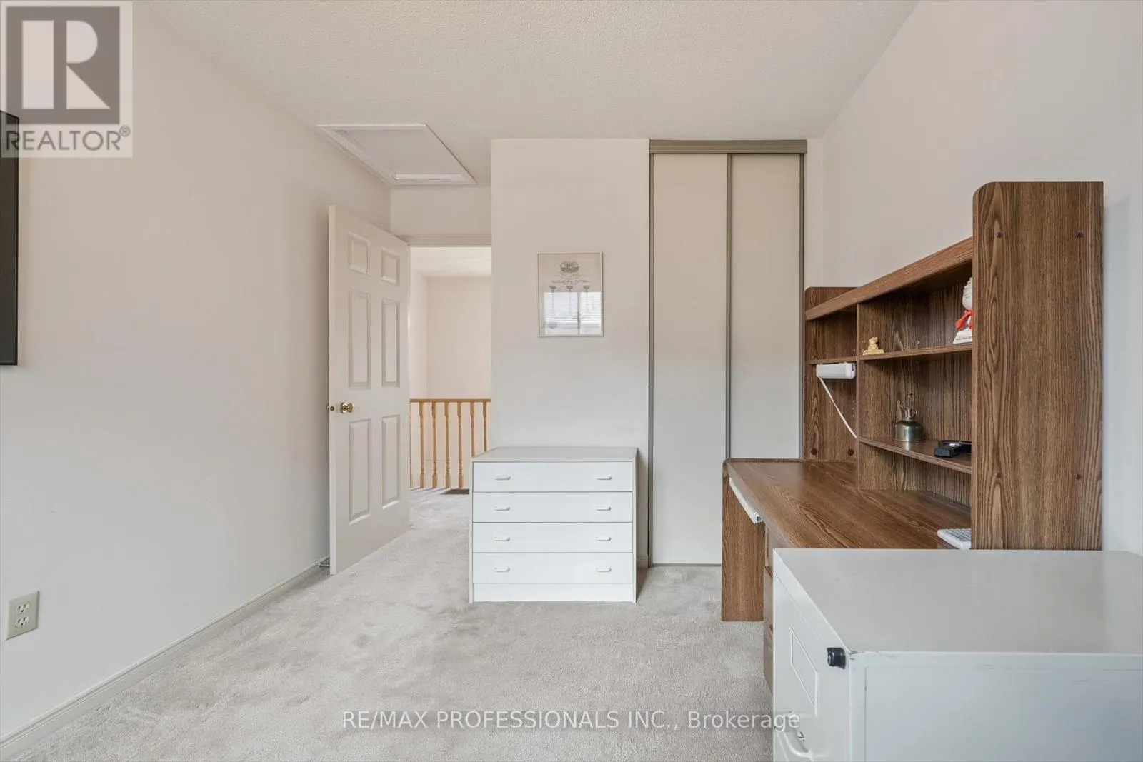 26 KILLARNEY COURT