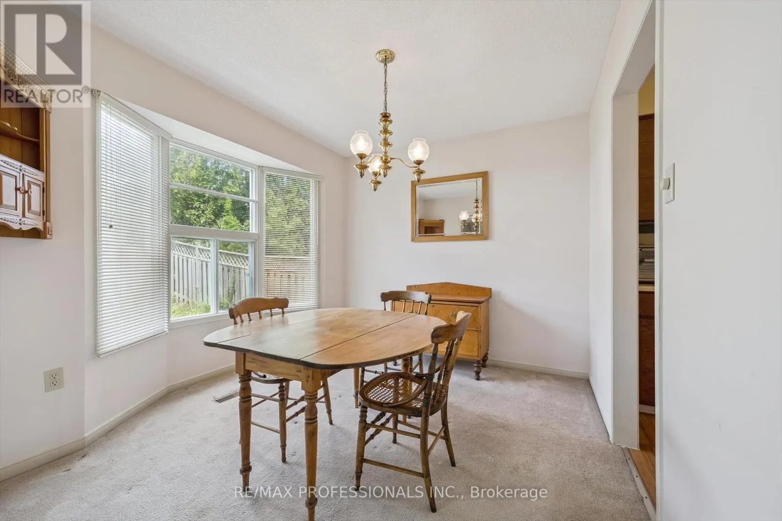 26 KILLARNEY COURT