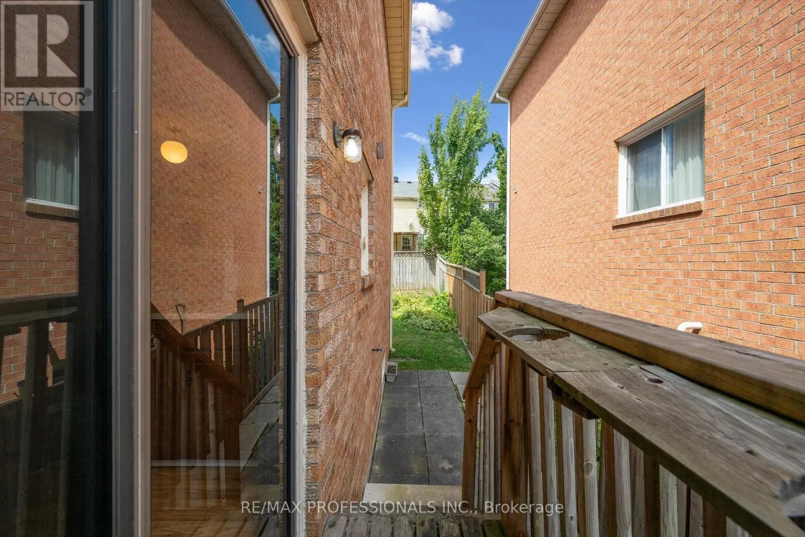 26 KILLARNEY COURT