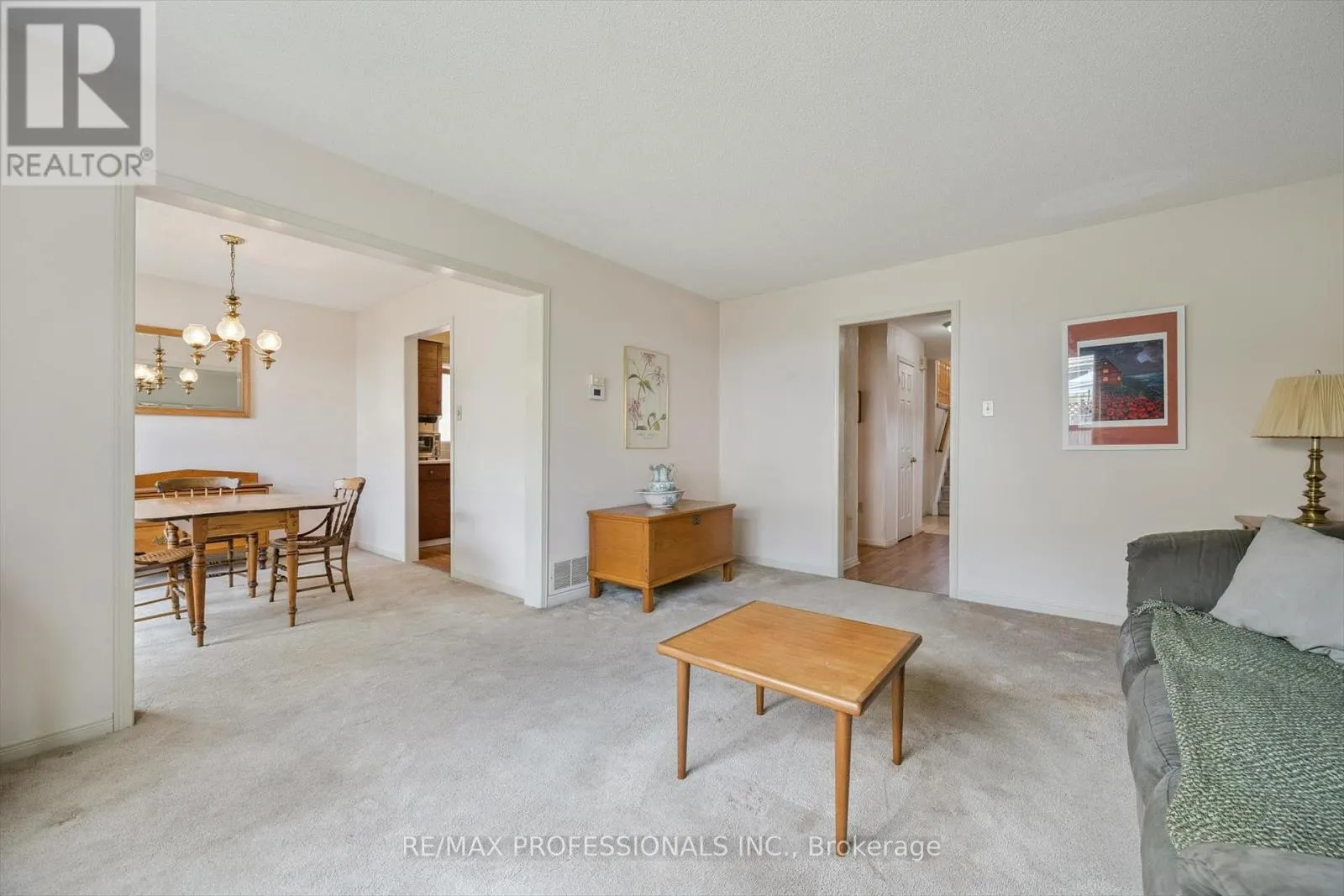 26 KILLARNEY COURT