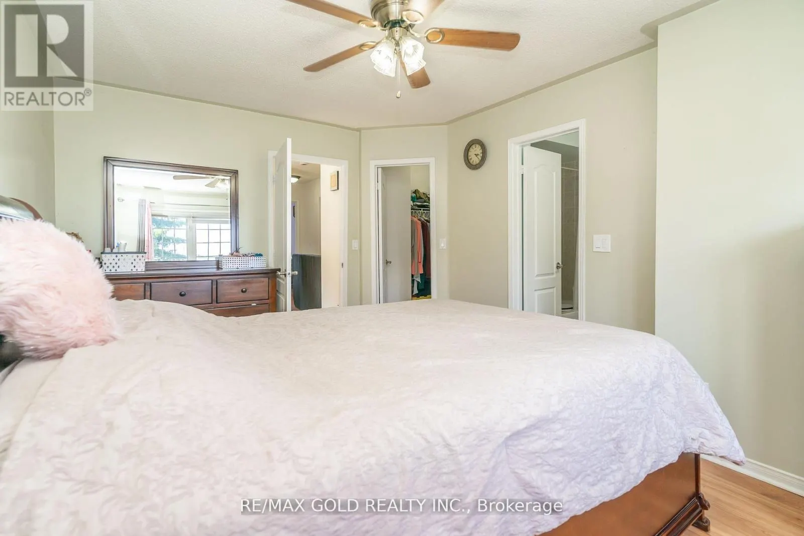 32 RUBYSILVER DRIVE