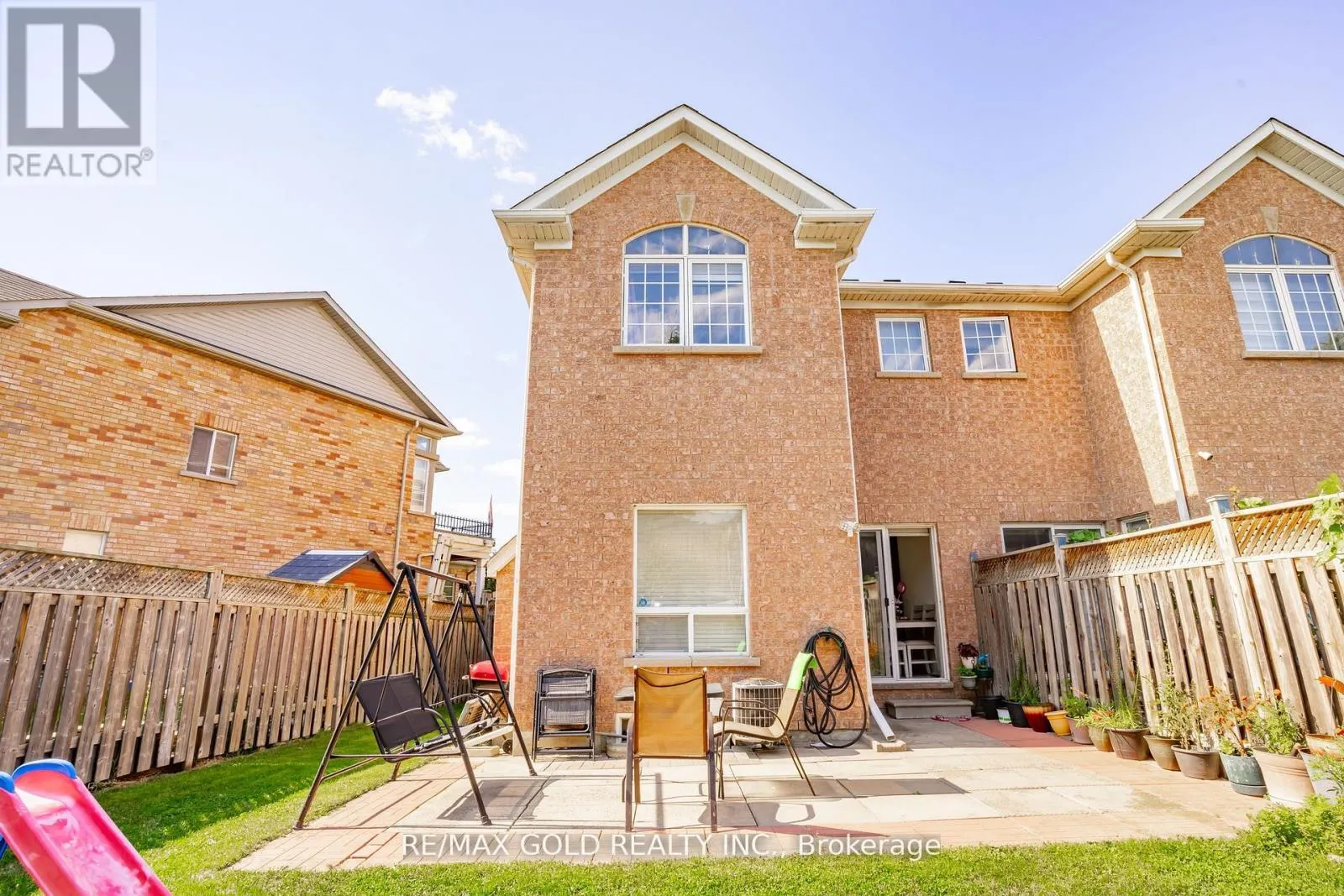 32 RUBYSILVER DRIVE
