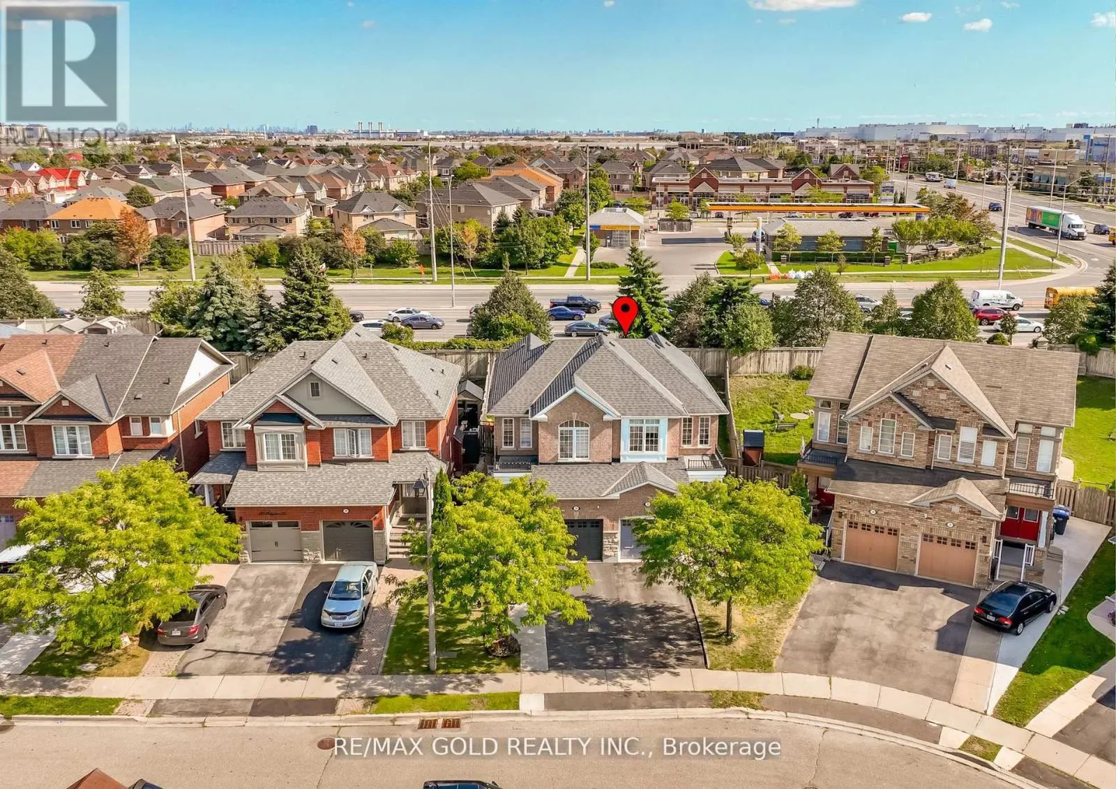 32 RUBYSILVER DRIVE
