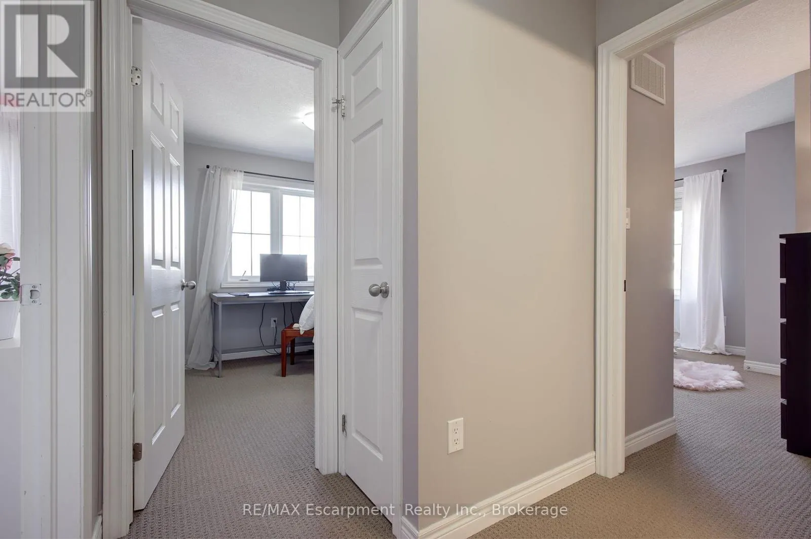 51 - 181 PLAINS ROAD W, #51
