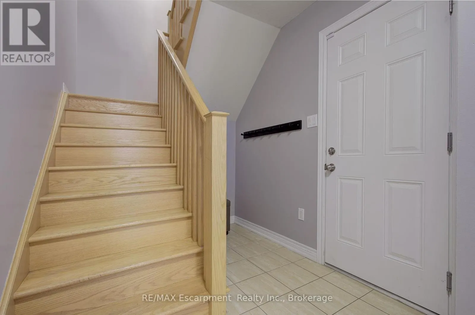 51 - 181 PLAINS ROAD W, #51
