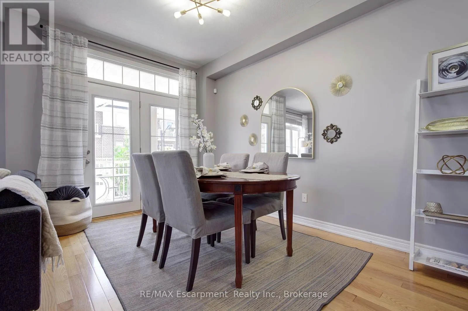 51 - 181 PLAINS ROAD W, #51