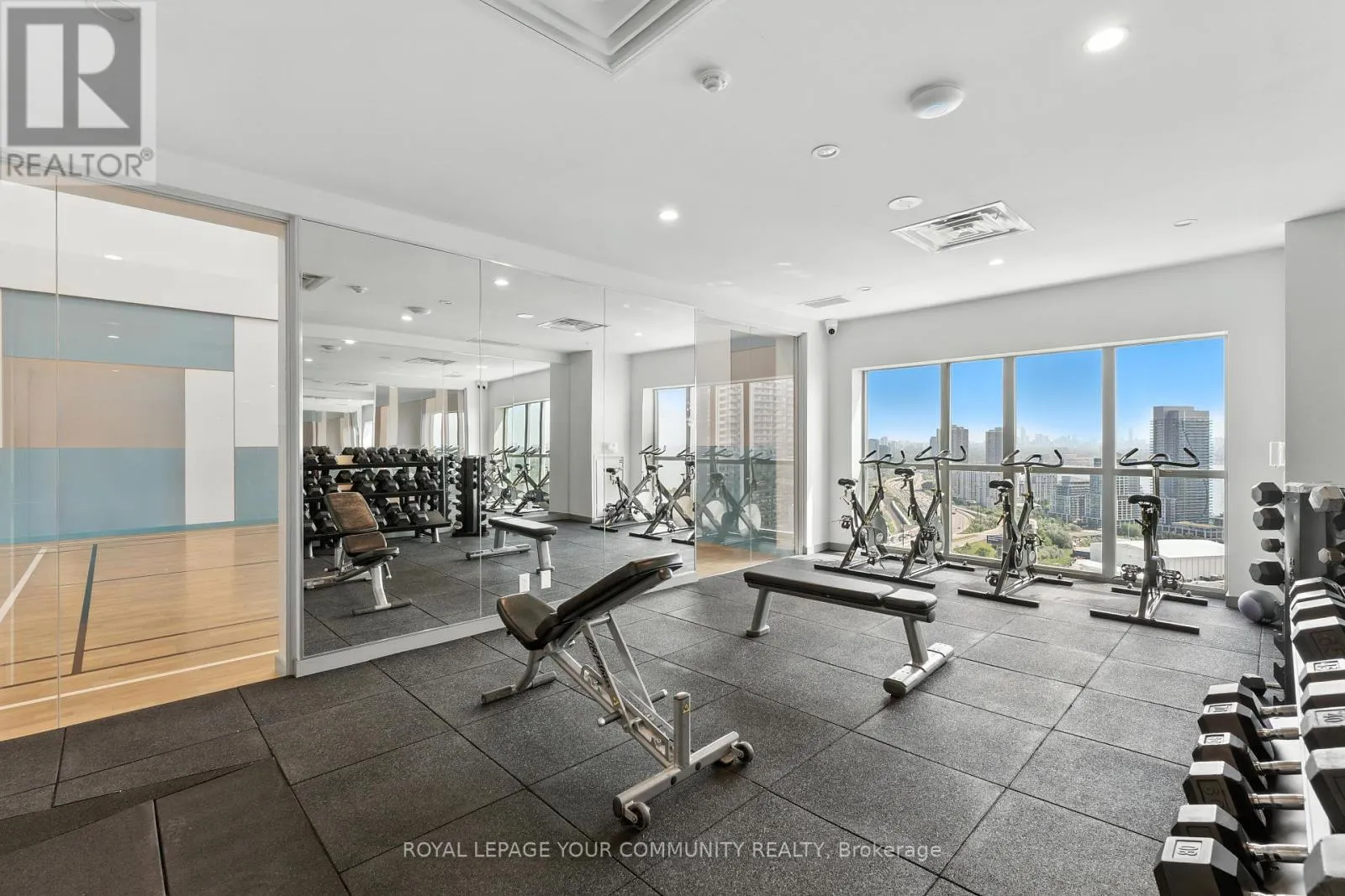 1226 - 165 LEGION ROAD N