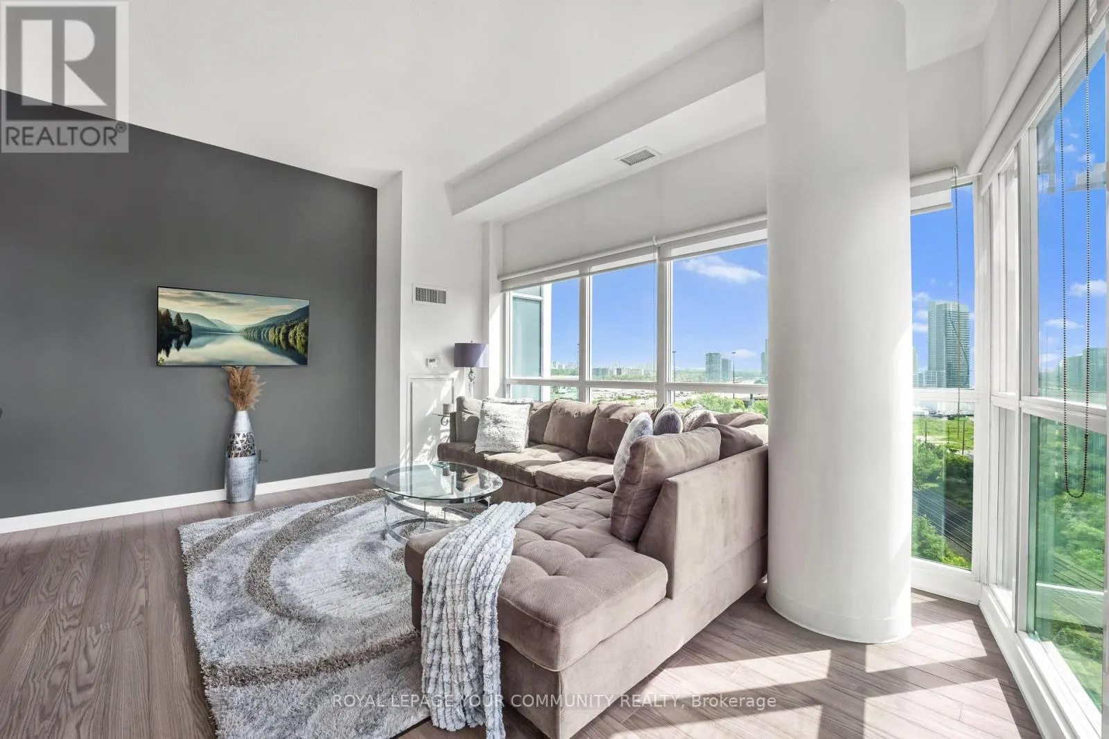 1226 - 165 LEGION ROAD N