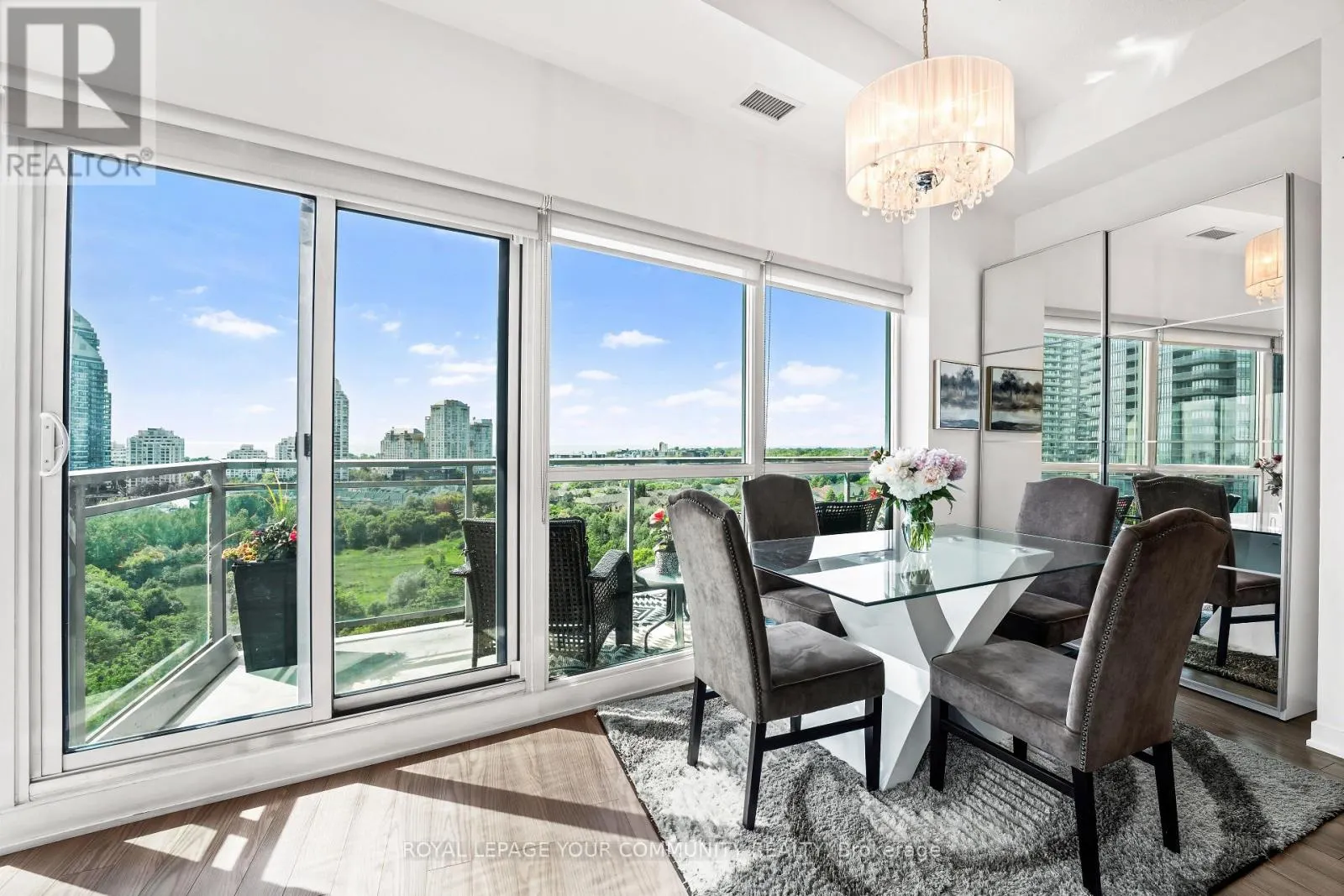 1226 - 165 LEGION ROAD N