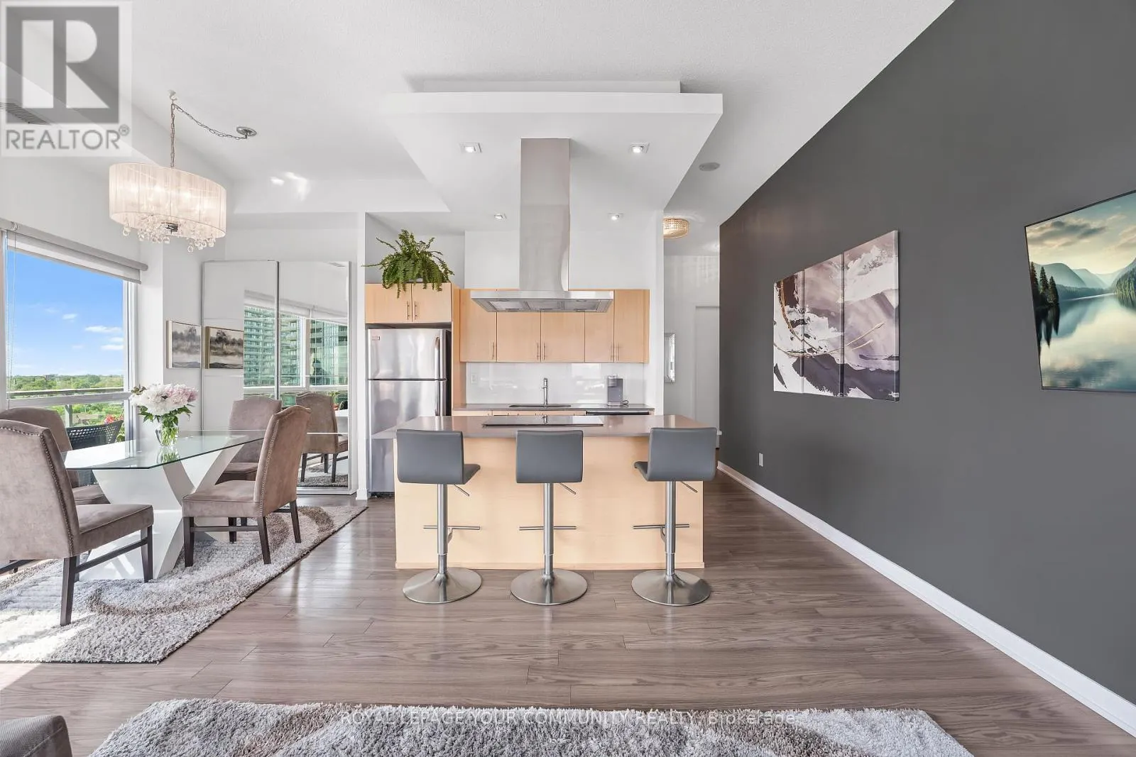 1226 - 165 LEGION ROAD N