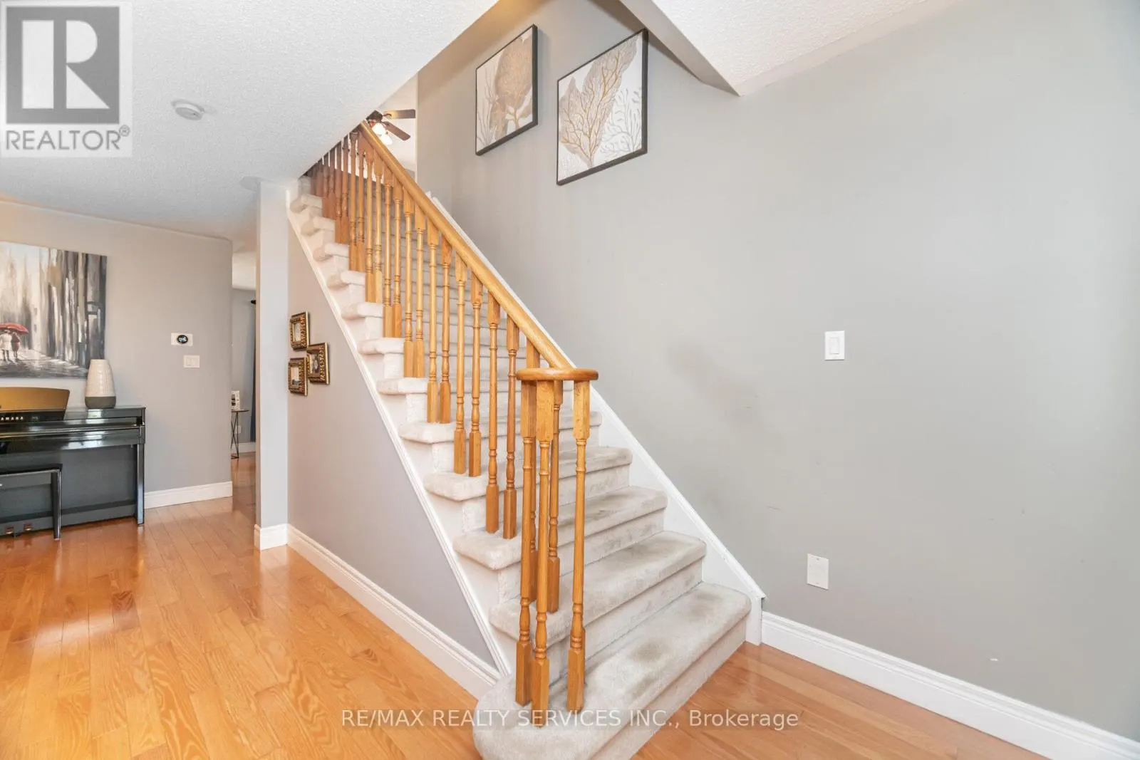 37 SUNNYBROOK CRESCENT