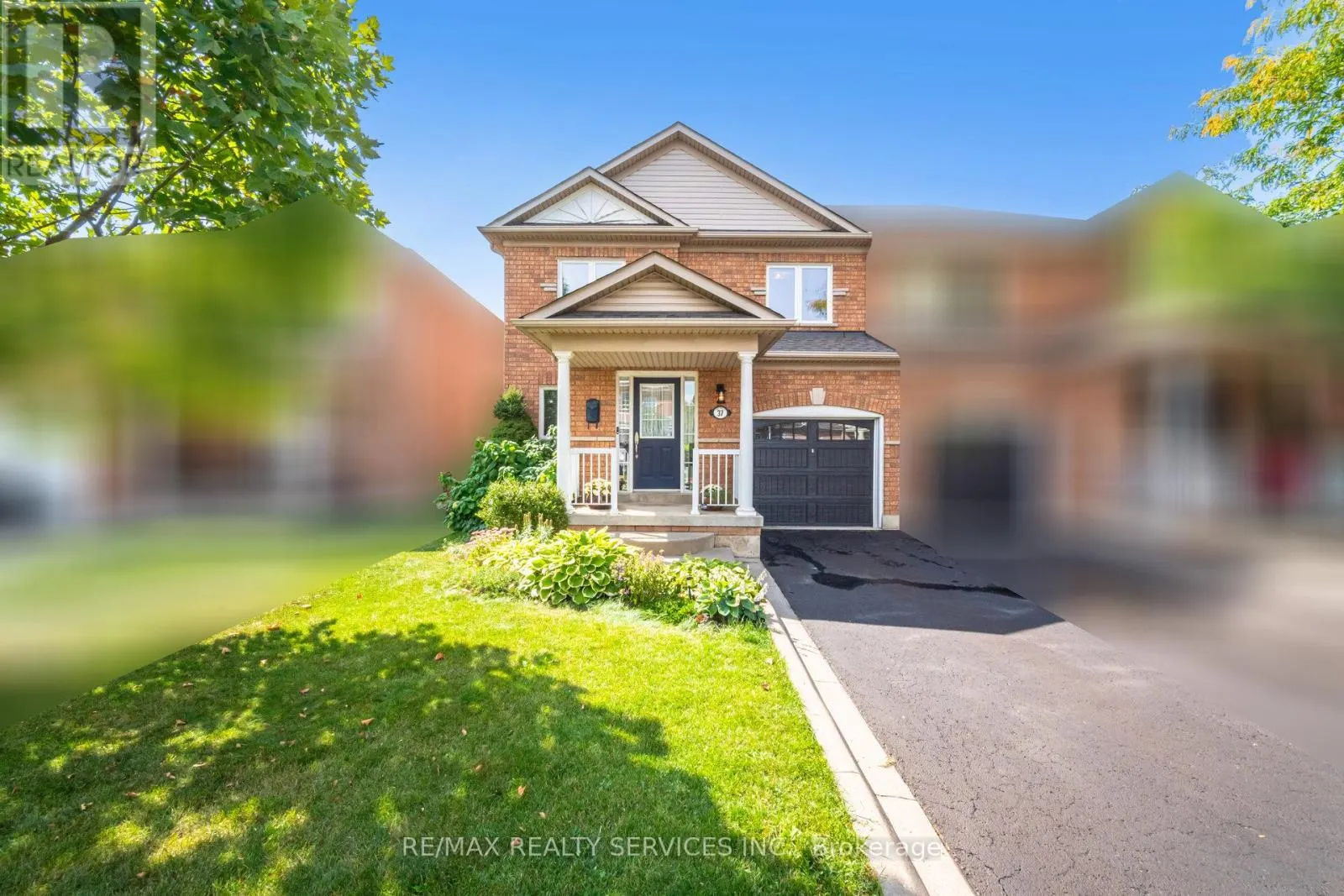 37 SUNNYBROOK CRESCENT