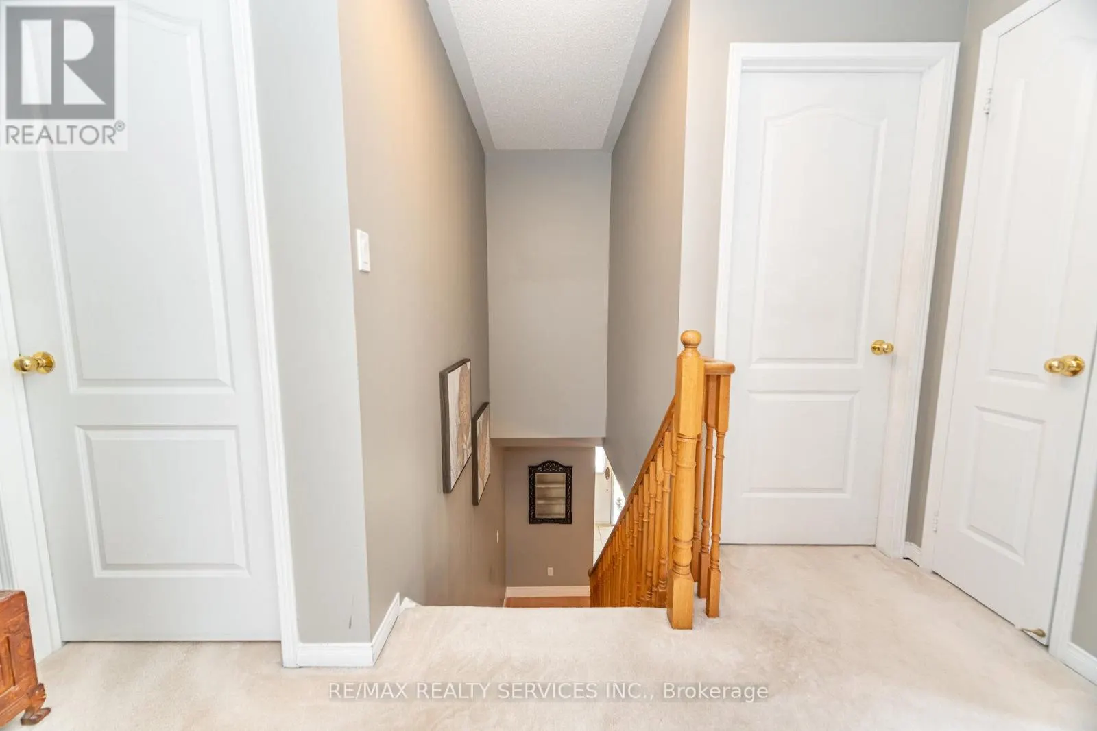 37 SUNNYBROOK CRESCENT