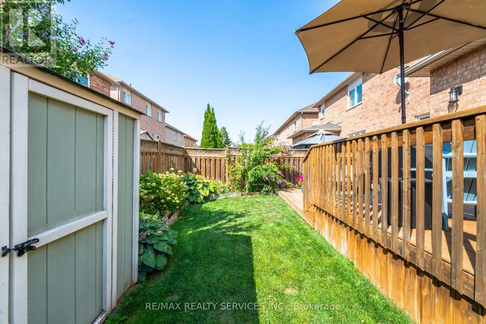 37 SUNNYBROOK CRESCENT