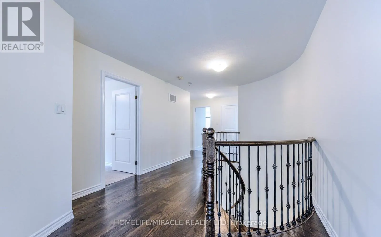 61 BUCKSAW STREET